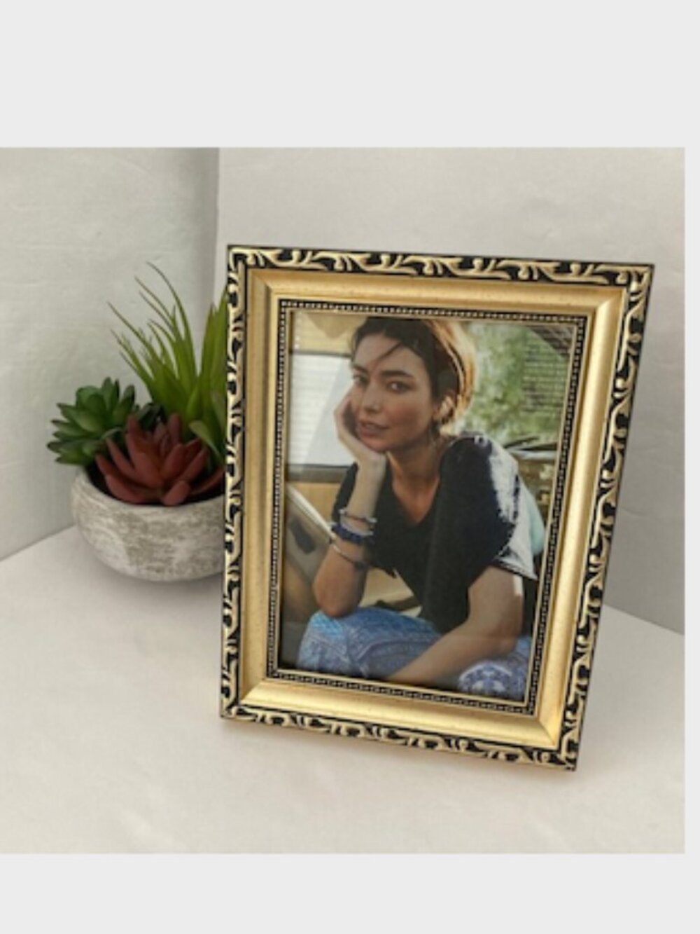 Vintage Wood Gold Ornate Tabletop Picture Frame 5" x 7"